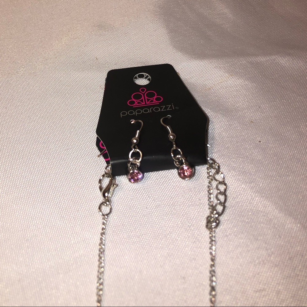 2 pieces of jewelry